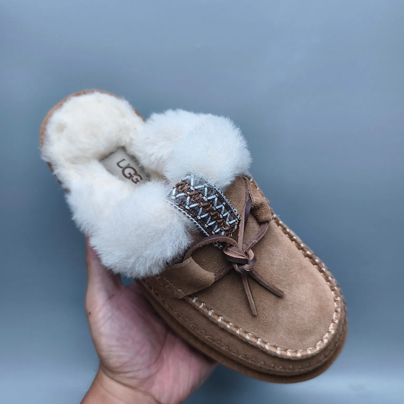 💰480 UGG sheepskin all-in-one snow boots 8260 lace-up thick-soled casual slippers Color: Maroon Antelope Brown Matching code: 35-40